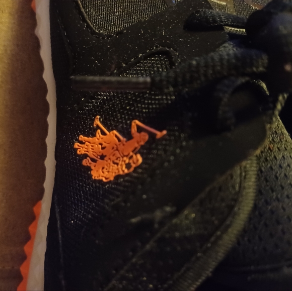 U.S. Polo Assn. Womens 8.5 Black & Orange Shoes. - Picture 5 of 9